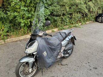 Skútr Aprilia Sportcity 200 - 2