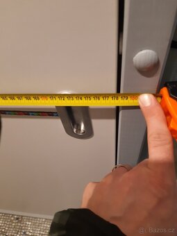 Posuvné dveře z vestavěné skříně - 2