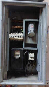 Plechový rozvaděč vč. zásuvky 380V - 2