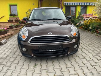 Prodám Mini Cooper 1.6 i,r.v.2012 75 koní, nový olej a brzdy - 2