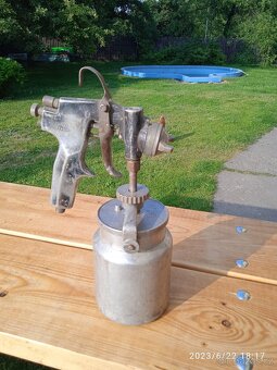 stříkací pistole - 2