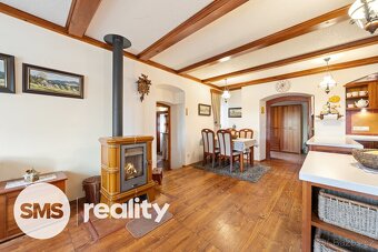 Prodej rodinného domu 4+kk po kompletní rekonstrukci - 2