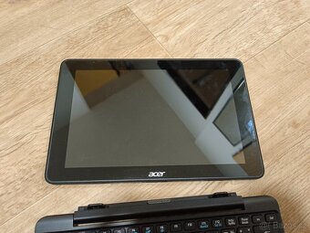 dotykový malý notebook / tablet Acer one S1003 - 2