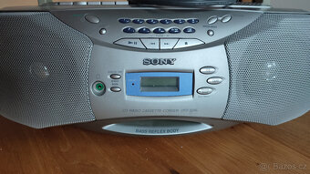 Kazetový a CD přehrávač SONY CFD-S26L - 2