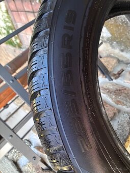 Prodám zimní pneu Nokian - 2