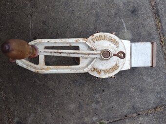 Mlýnek na strouhanku - 2