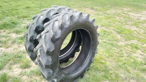 prodám 2x pneu na traktor 12.4/11-28 FIRESTONE - 2