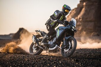 CFMOTO 450MT-R (šedá) - 2