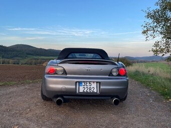Honda S2000 - 2