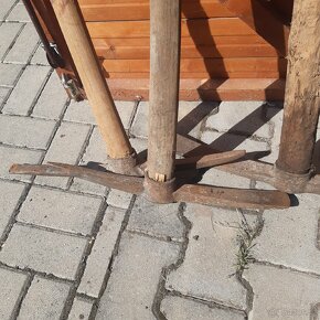 Prodám KRUMPÁČ s násadou - 2