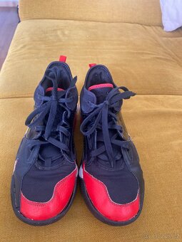 Jordan , Nike , Under Armour , velikost 40EU , vše za 299kč - 2