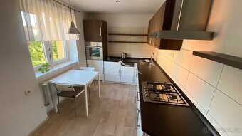 Pronájem pěkného zděného bytu 2+1 Jihlava, v atraktivní loka - 2