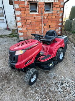Prodám zahradní sekací traktor MTD - 2