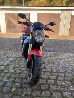 Mv Agusta Brutale 989R - 2
