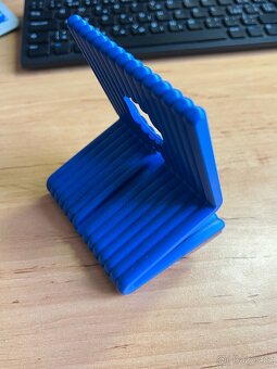 Stojánek na iPhone MagSafe - 2