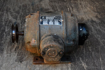 Retro elektromotor Škoda FJ 22 K/4, 0.18 kW , 1410 otáček - 2