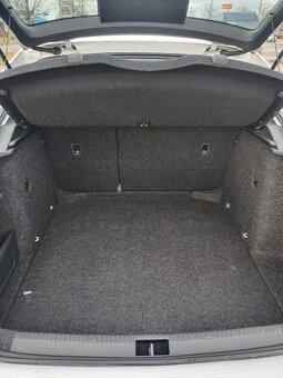 Škoda Octavia 3 combi r.v.2015 Taxi pronájem - 2