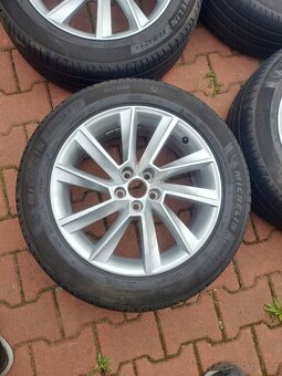 Originál al.kola škoda 17 stratos.pneu 90% - 2