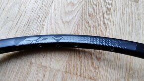 Al ráfek MERIDA Expert CC 29", 32 děr, v.š.23 mm, jako nový - 2