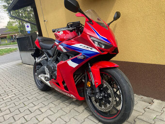 Honda CBR 650 R - 2