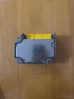 Airbag sensor Mercedes-Benz - 2
