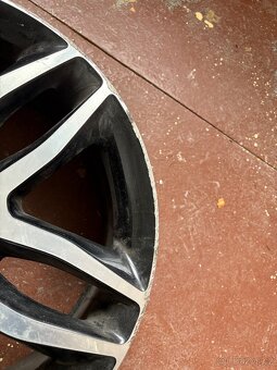 Alu Mercedes benz r18 - 2