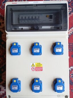 Zásuvková skříň, Přenosný elektrický rozvaděč Famatel - 2