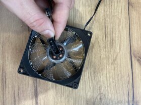 92 mm fan - 2