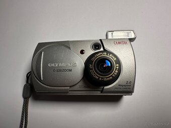 Olympus C-220 Zoom Retro fotoaparát - 2