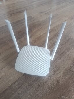 Prodám router Zn. TENDA F9 - 2