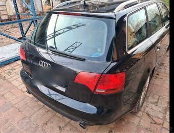 AUDI A4 3.2 V6 FSI 250 koní - 2