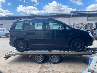 Volkswagen Touran - 2