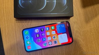 Apple iPhone 12 Pro 128GB, příslušenství, 5990Kč - 2