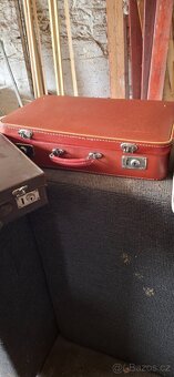 Sada starých funkčních kufrů - 2