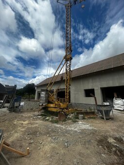 Stavební jeřáb - 2