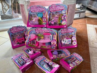 Velká sada mini Barbie Land s panenkami+ panenky - 2