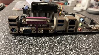 Základní deska FM2+ CPU, RAM8GB - 2