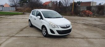 Opel Corsa benzin 2011 - 2