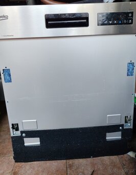 Myčka na nádobí BEKO - 2