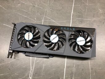 Prodám Gigabyte Radeon RX 6600 XT EAGLE 8GB - 2