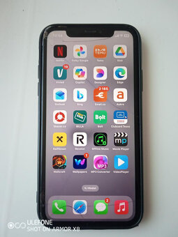 Apple iPhone XR - 2
