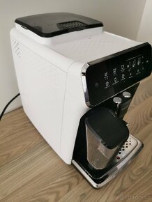 Philips EP3243/50 LatteGo plně automatický kávovar - 2