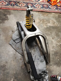 Rám Yamaha yzf r1 - 2