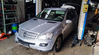 Mercedes-benz ML W164 320cdi ML500 ML350 náhradní díly - 2