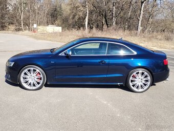 Audi S5 4.2 V8 MANUÁL - 2