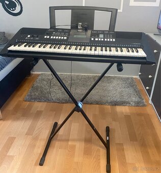 Klávesy Yamaha PSR E423 - 2