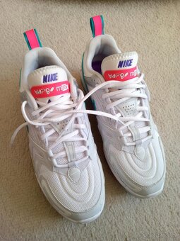 Nike - 2