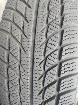 pneu 165/70R13 - 2