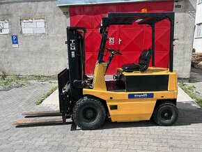 Vysokozdvižný vozík TCM - 2