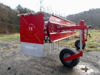 Hrabačka sena 200 cm obraceč, shrnovač za traktor, malotr. - 2